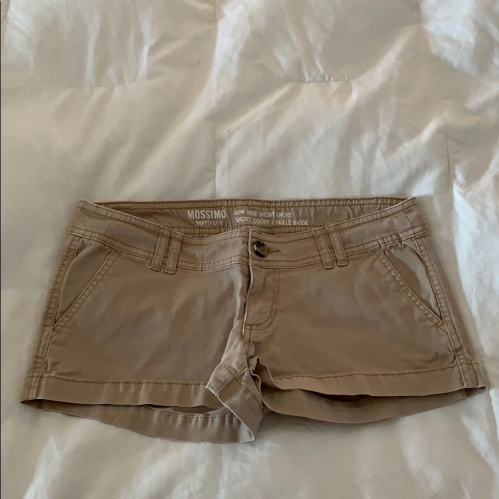 LIKE BRAND NEW tan low rise short shorts
